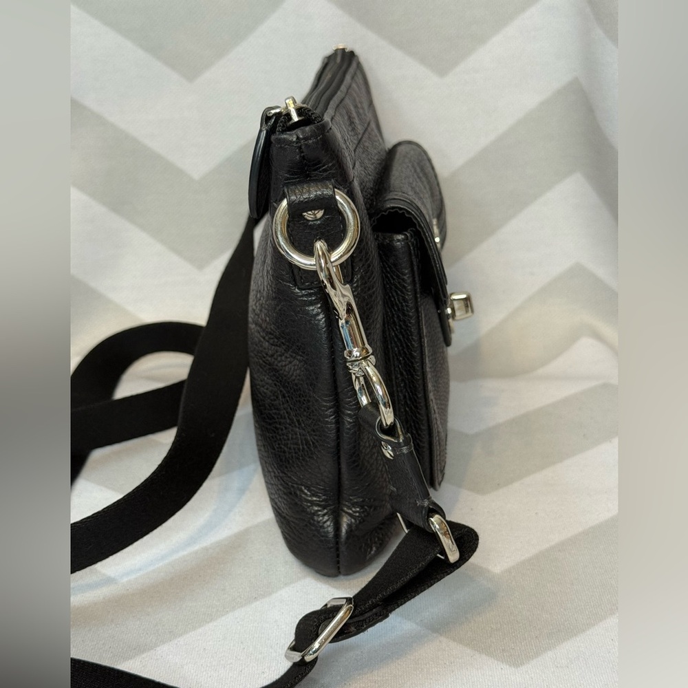 Coach Black Pebbled Leather Crossbody With Turn-lock Pocket & Silver Hardware - Picture 4 of 14